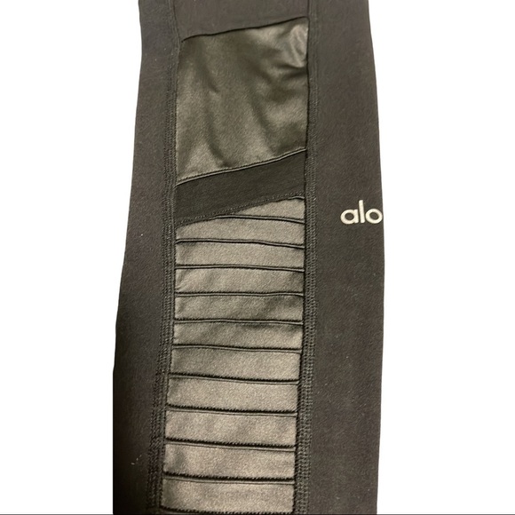 ALO Yoga Black Moto Leggings - Picture 5 of 9